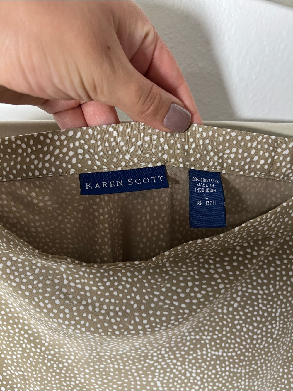 Karen Scott SIZE L Women’s Taupe Dot Swing/ A Line Skirt - Picture 2 of 5